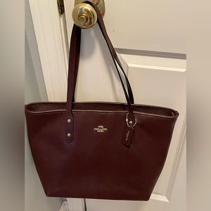 Coach tote- in oxblood.